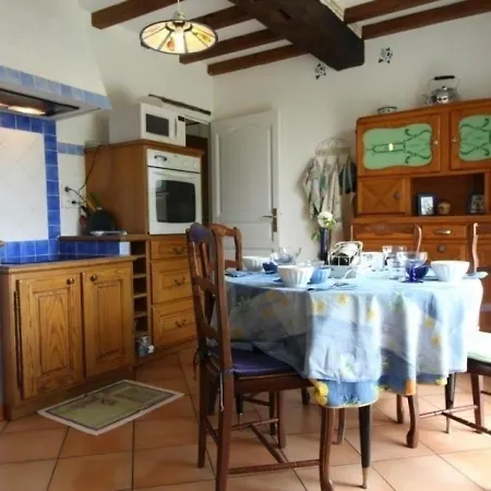 House De Robineau 165